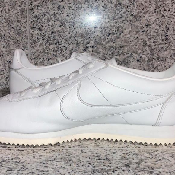 Nike cortez premium off white size 8.5 - Picture 2 of 9